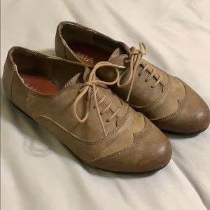 Oxford shoes